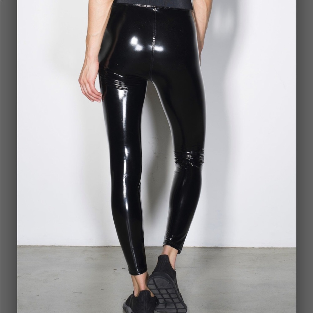 HEROINE SPORT DOWNTOWN LEGGING [ BLACK PATENT ]